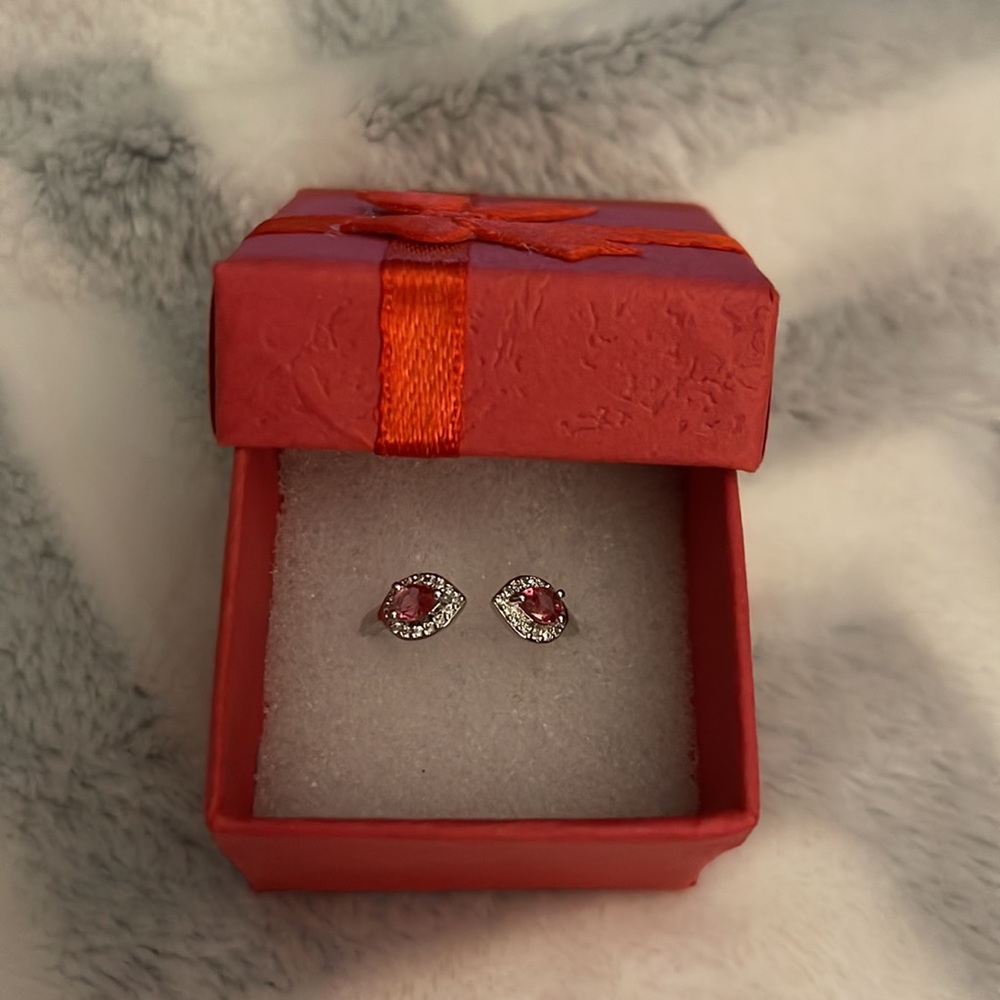 Bomb party Lab created ruby ring - Picture 4 of 4